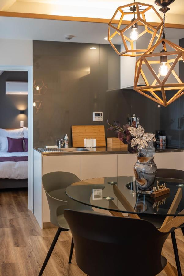 Alla Scuderia Bijou Suites Osaka Luaran gambar